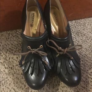 Sperry shoes  like new